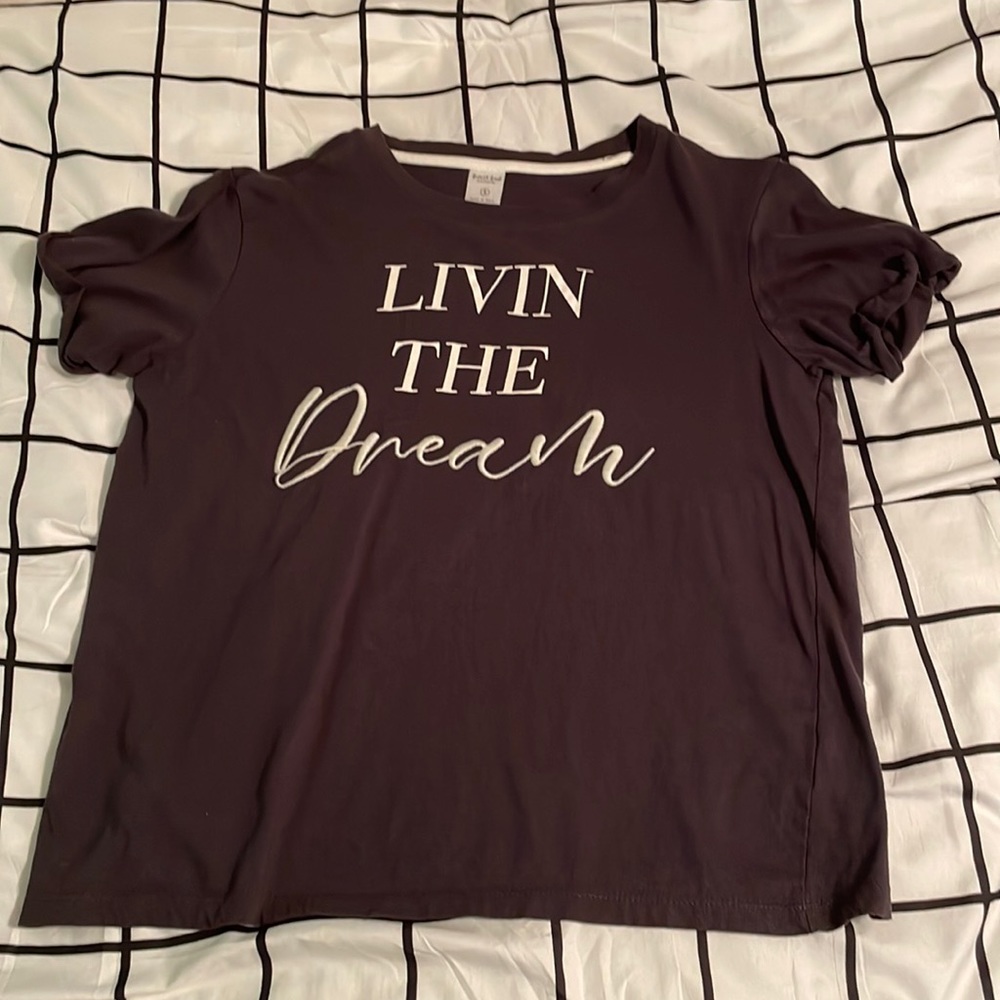Women’s t-shirt size small